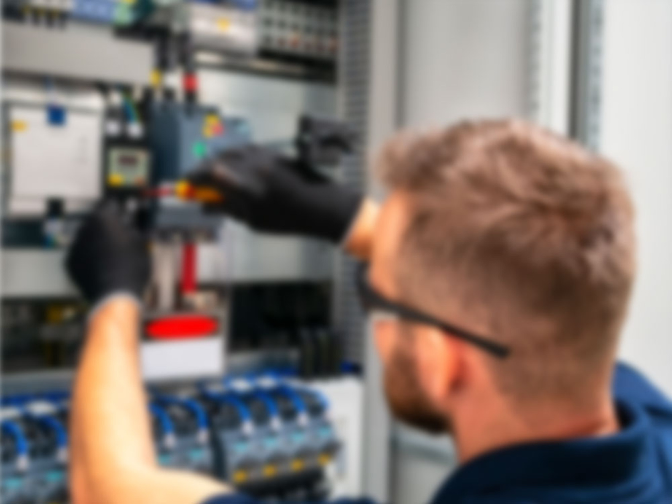 Nieder­spannungs­anlagen bei WageX Energy Solutions GmbH & Co. KG in Albstadt